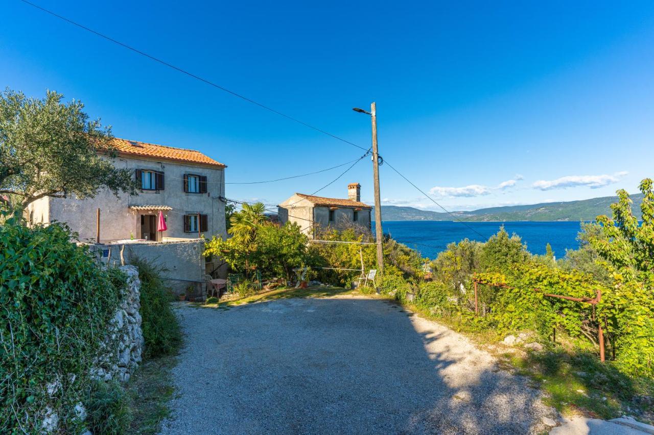 Apartmani Valun1 Exterior photo